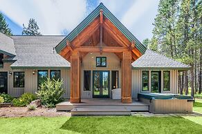 Riverwatch by Avantstay Deschutes in Your Yard