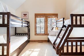 Riverwatch by Avantstay Deschutes in Your Yard