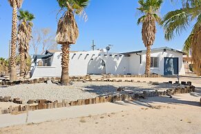 Carmella by Avantstay Modern Jtree Home w Large Outdoor Area