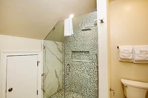 Beachwalk by Avantstay Hilton Head Oasis Steps From Singleton Beach