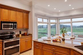 Beachwalk by Avantstay Hilton Head Oasis Steps From Singleton Beach