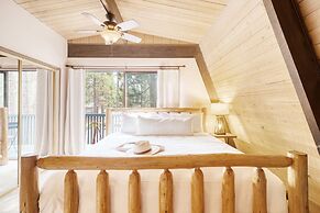 Alder by Avantstay Moody Retreat Patio Hot Tub in Sunriver