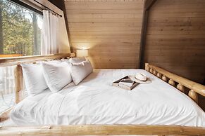 Alder by Avantstay Moody Retreat Patio Hot Tub in Sunriver