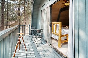 Alder by Avantstay Moody Retreat Patio Hot Tub in Sunriver