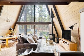 Alder by Avantstay Moody Retreat Patio Hot Tub in Sunriver