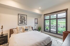 Slope Sight by Avantstay A Location w Hot Tub