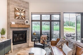 Slope Sight by Avantstay A Location w Hot Tub