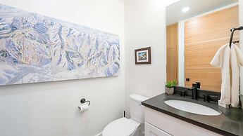 Slope Sight by Avantstay A Location w Hot Tub