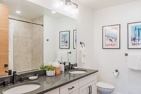 Slope Sight by Avantstay A Location w Hot Tub