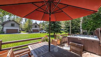 Jupiter Peak by Avantstay Near Deer Valley Base w Hot Tub