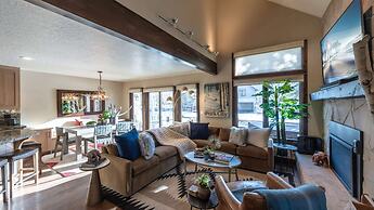 Jupiter Peak by Avantstay Near Deer Valley Base w Hot Tub