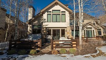 Jupiter Peak by Avantstay Near Deer Valley Base w Hot Tub