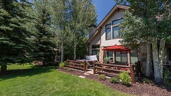 Jupiter Peak by Avantstay Near Deer Valley Base w Hot Tub
