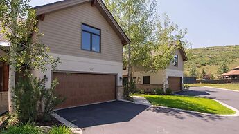 Jupiter Peak by Avantstay Near Deer Valley Base w Hot Tub