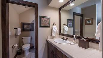 Jupiter Peak by Avantstay Near Deer Valley Base w Hot Tub