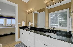 114 Ocean Boulevard by Avantstay Beachfront Infinity Pool Basketball C