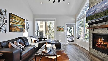 Powder Pointe by Avantstay Minutes From Base Village