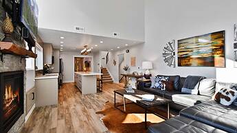 Powder Pointe by Avantstay Minutes From Base Village