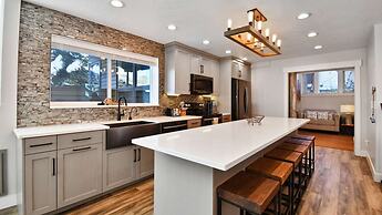 Powder Pointe by Avantstay Minutes From Base Village