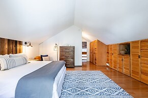 Maxwell by Avantstay 15min to Village Slopes