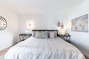 Maxwell by Avantstay 15min to Village Slopes