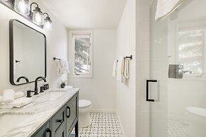 Maxwell by Avantstay 15min to Village Slopes