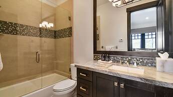 Silver Sun by Avantstay Ski-in Ski-out w Hot Tub