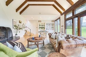 Malvasia by Avantstay Luxe Wine Country Retreat