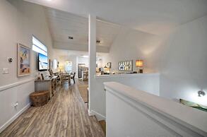 Tranquil Tides by Avantstay 5 Minutes to Beach