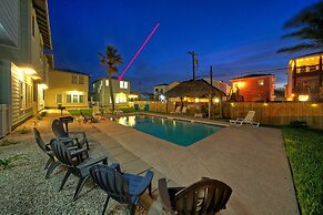 Seahorse Cove by Avantstay Pool Access by Beach