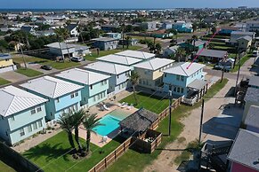 Seahorse Cove by Avantstay Pool Access by Beach