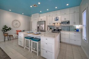 Seahorse Cove by Avantstay Pool Access by Beach