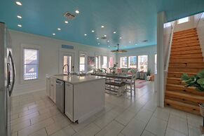 Seahorse Cove by Avantstay Pool Access by Beach