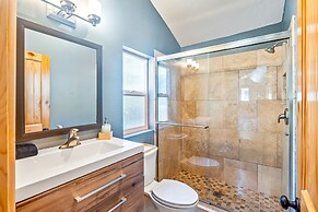 Bearpaw by Avantstay Hot Tub 10 Min to Lake