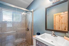 Bearpaw by Avantstay Hot Tub 10 Min to Lake