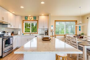 Beach Lookout Retreat by Avantstay Rooftop Views