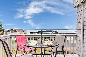 Beach Lookout Retreat by Avantstay Rooftop Views