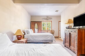 Beach Lookout Retreat by Avantstay Rooftop Views