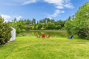 Beach Lookout Retreat by Avantstay Rooftop Views