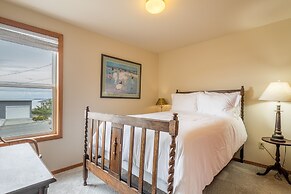 Beach Lookout Retreat by Avantstay Rooftop Views