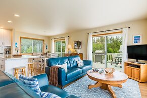 Beach Lookout Retreat by Avantstay Rooftop Views