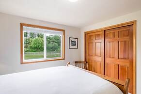 Beach Lookout Retreat by Avantstay Rooftop Views