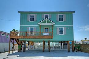 Tequila Tides by Avantstay Free Golf Cart Pool