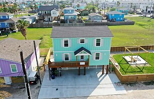 Tequila Tides by Avantstay Free Golf Cart Pool