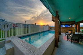 Tequila Tides by Avantstay Free Golf Cart Pool