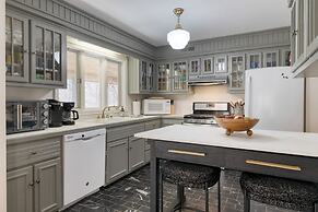 Mountain Hollow Estate by Avantstay Great Views