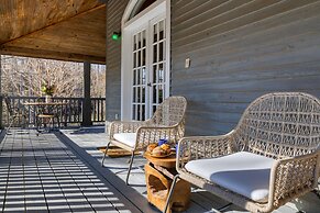 Mountain Hollow Estate by Avantstay Great Views