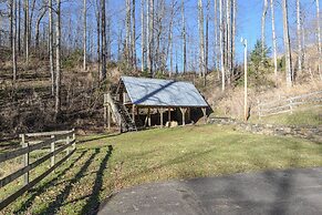 Mountain Hollow Estate by Avantstay Great Views