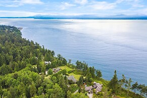 Goldilocks by Avantstay Luxury Waterfront Home