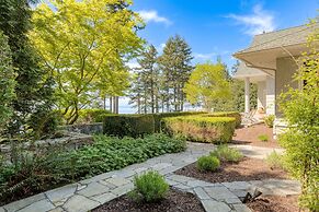 Goldilocks by Avantstay Luxury Waterfront Home